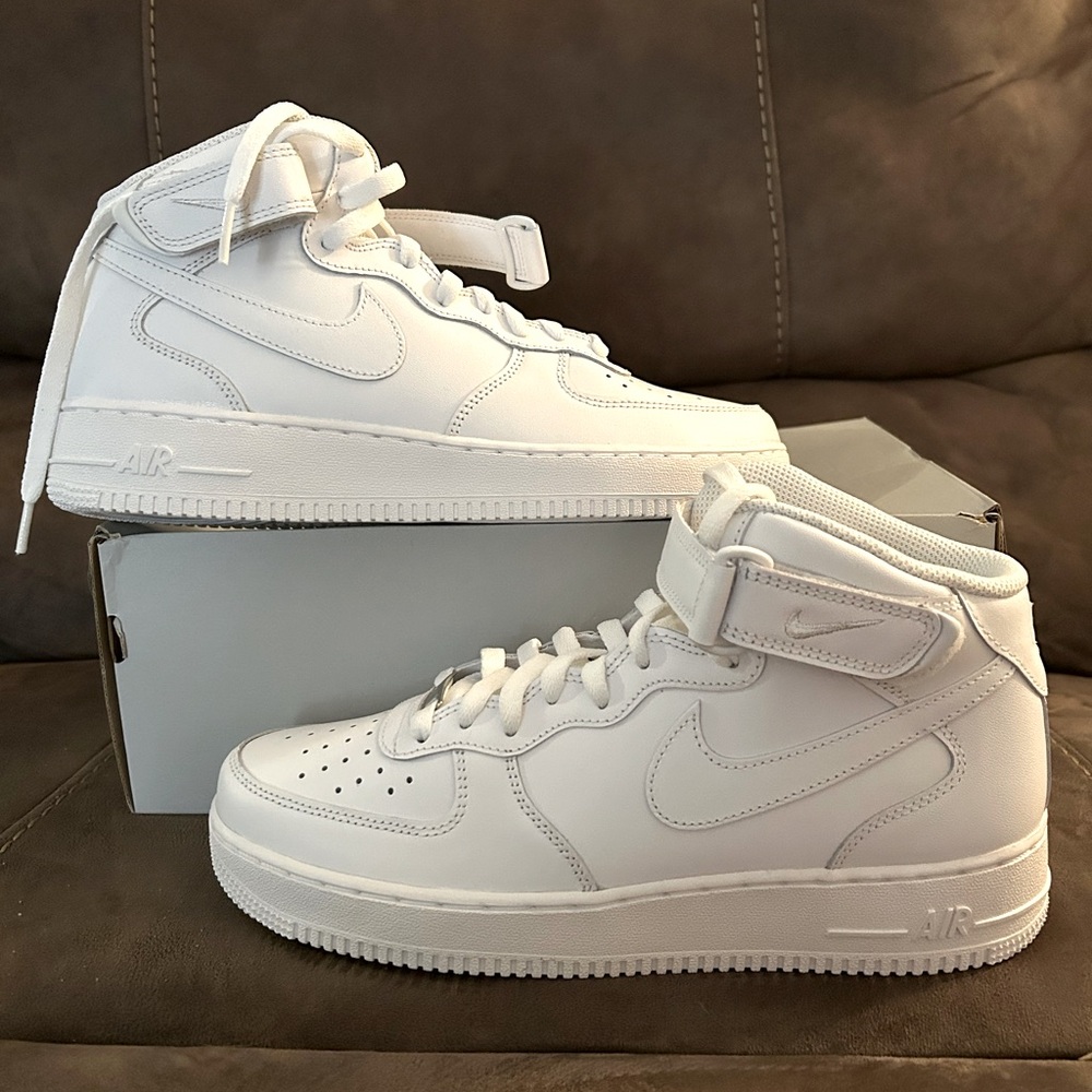 Nike Air Force 1 ‘07 Mid Men’s Sz 10 NWOT